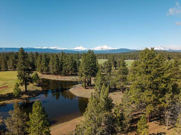 1.12 Acres of Residential Land for Sale in Sisters, Oregon