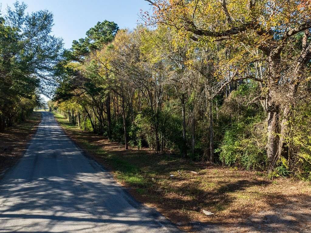 7.61 Acres of Land for Sale in Nacogdoches, Texas