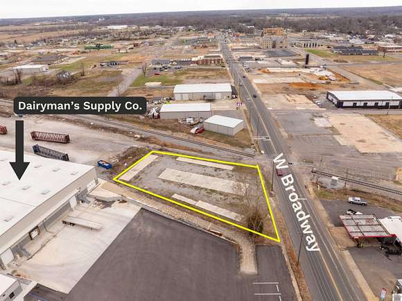 0.45 Acres of Commercial Land for Sale in Mayfield, Kentucky