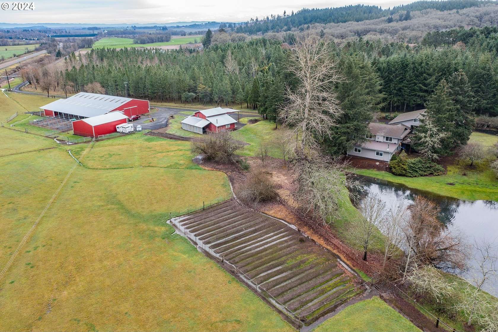 16.5 Acres of Land with Home for Sale in Corvallis, Oregon
