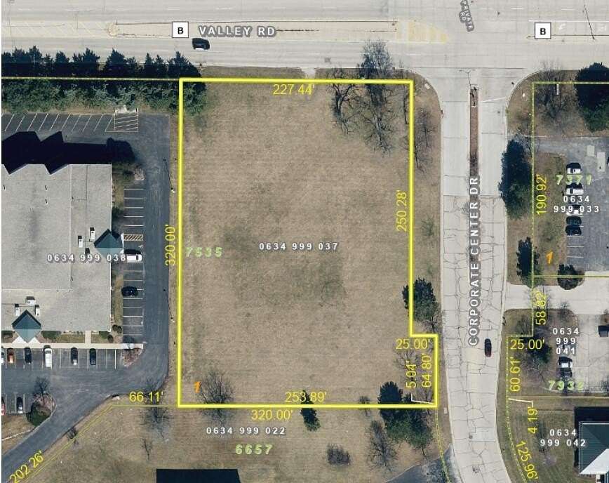 1.72 Acres of Commercial Land for Sale in Oconomowoc, Wisconsin