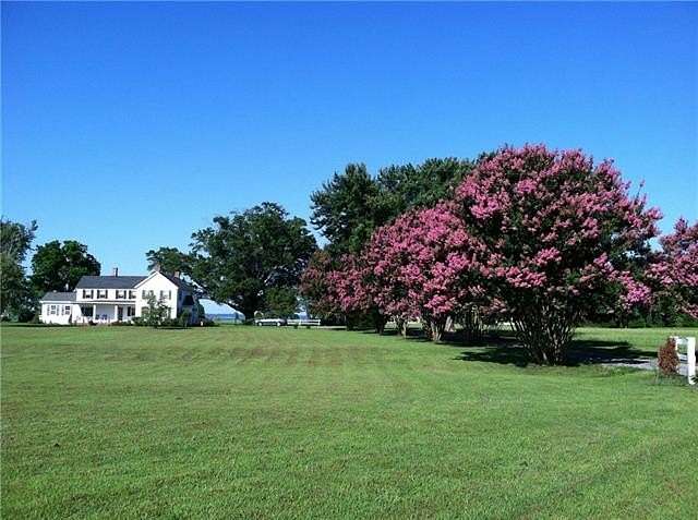 2.009 Acres of Residential Land with Home for Sale in Weems, Virginia