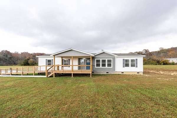 2.6 Acres of Land with Home for Sale in Speedwell, Tennessee