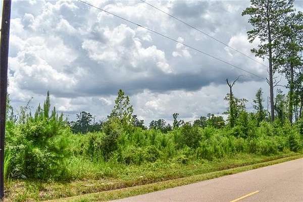 8 Acres of Residential Land for Sale in Tickfaw, Louisiana