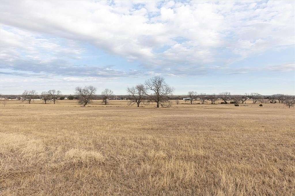 3.95 Acres of Residential Land for Sale in Iredell, Texas