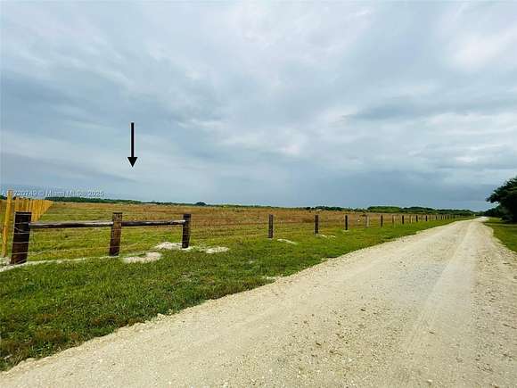 5 Acres of Residential Land for Sale in Clewiston, Florida