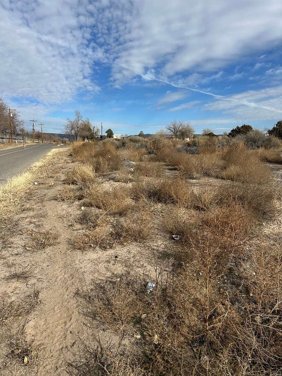 1 Acre of Residential Land for Sale in Alcalde, New Mexico