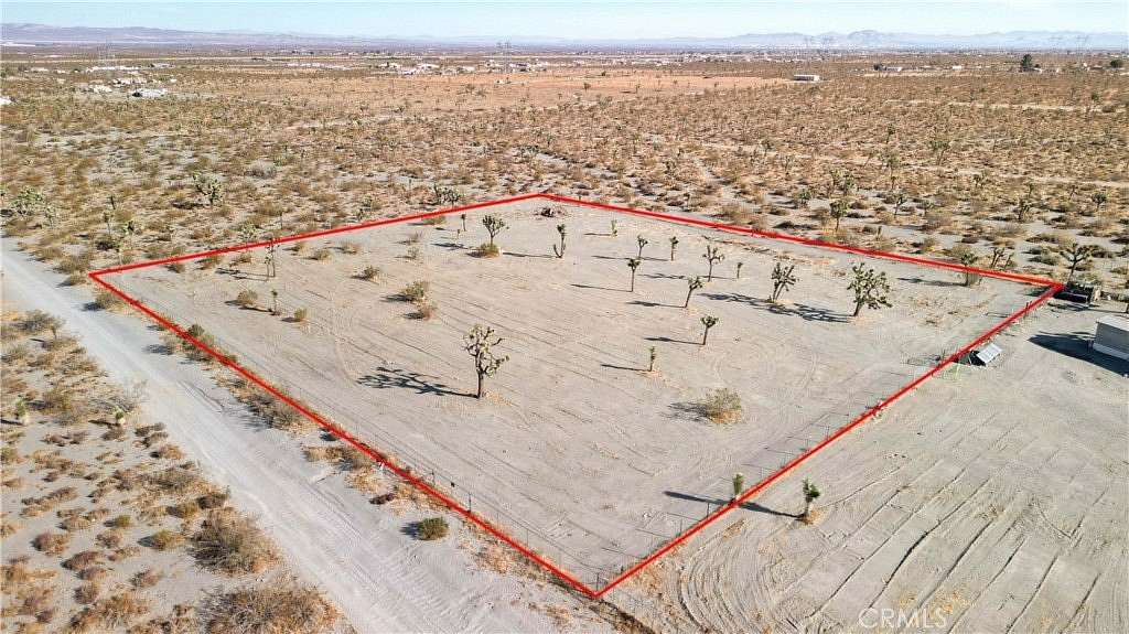 2.23 Acres of Residential Land for Sale in Phelan, California