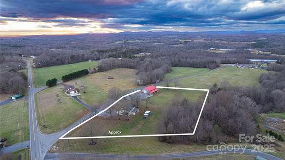 4.42 Acres of Residential Land with Home for Sale in Hiddenite, North Carolina