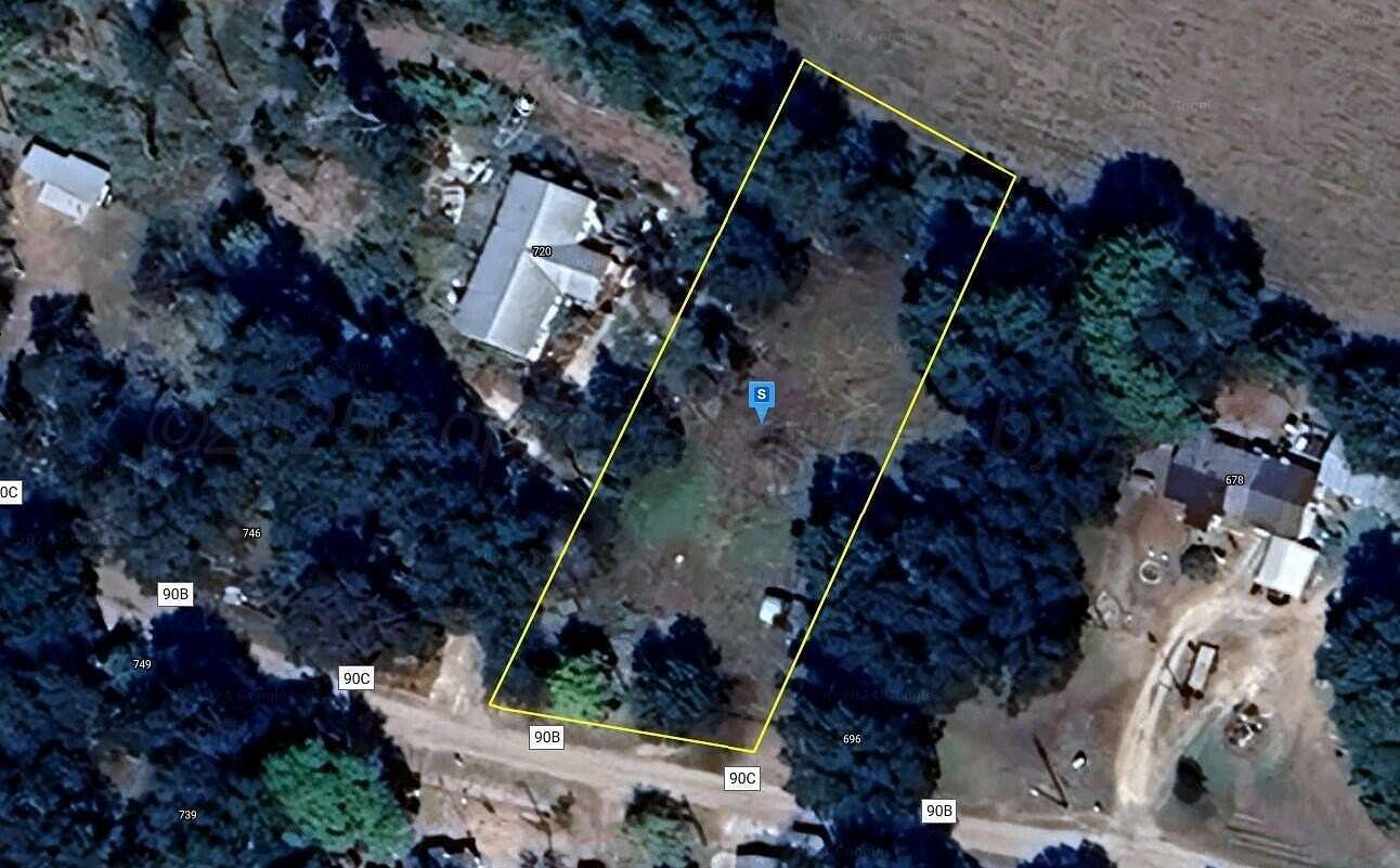 0.6 Acres of Residential Land for Sale in Monthalia, Texas