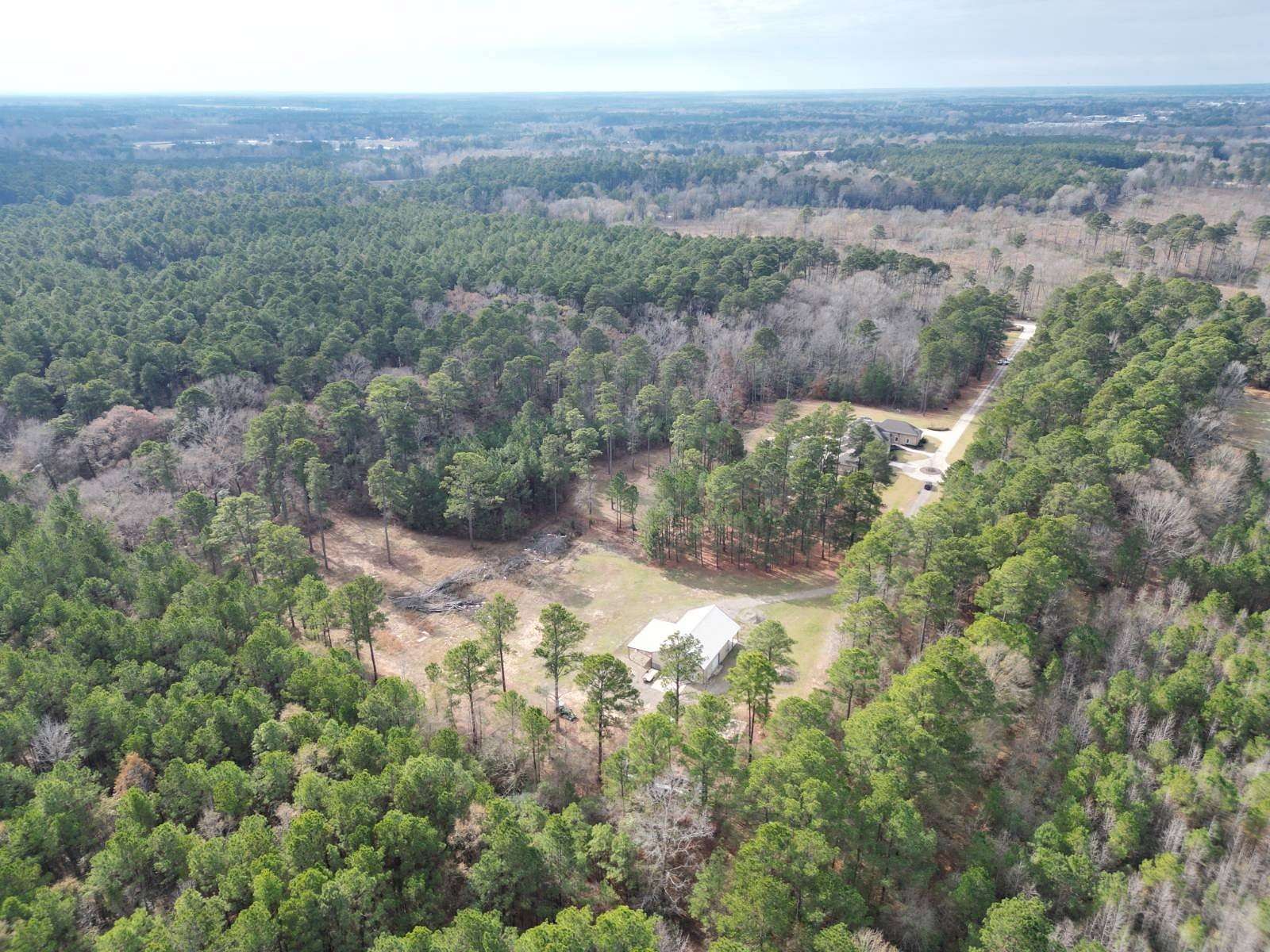 20 Acres of Land with Home for Sale in Magnolia, Arkansas