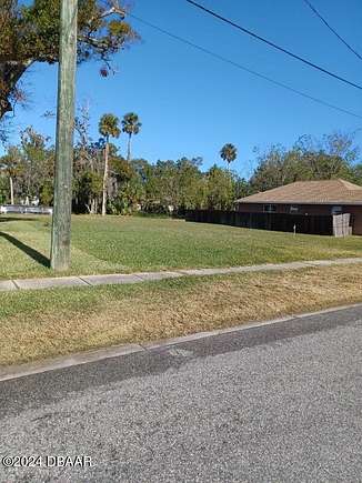 0.9 Acres of Land for Sale in Daytona Beach, Florida