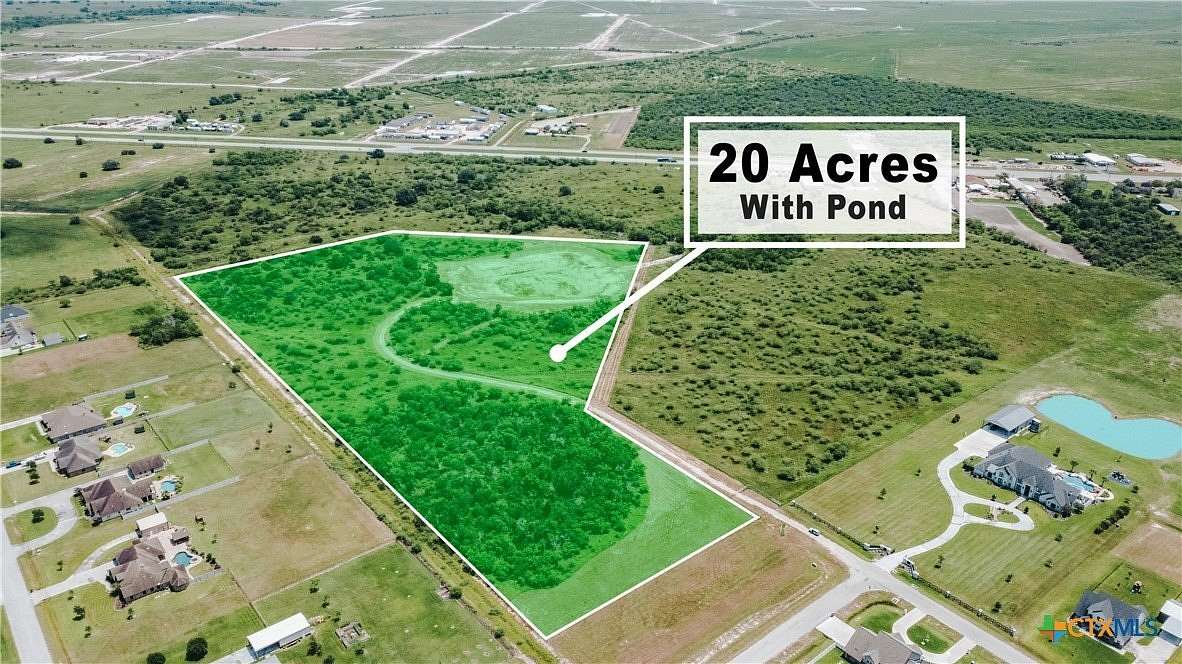 21 Acres of Recreational Land for Sale in Victoria, Texas