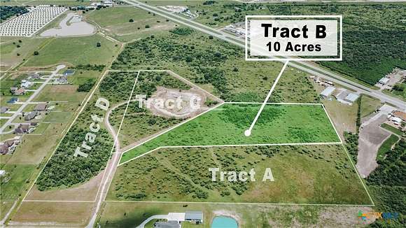 10 Acres of Residential Land for Sale in Victoria, Texas