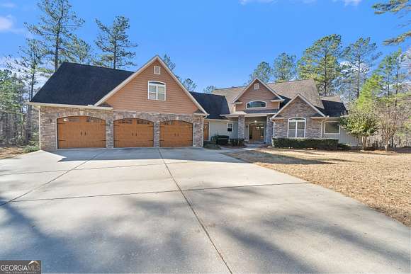 13.76 Acres of Land with Home for Sale in Gray, Georgia