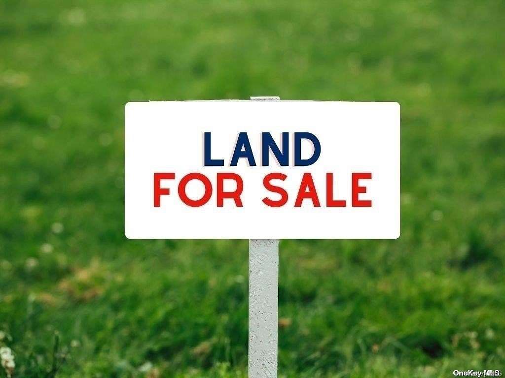 0.18 Acres of Residential Land for Sale in Mastic, New York