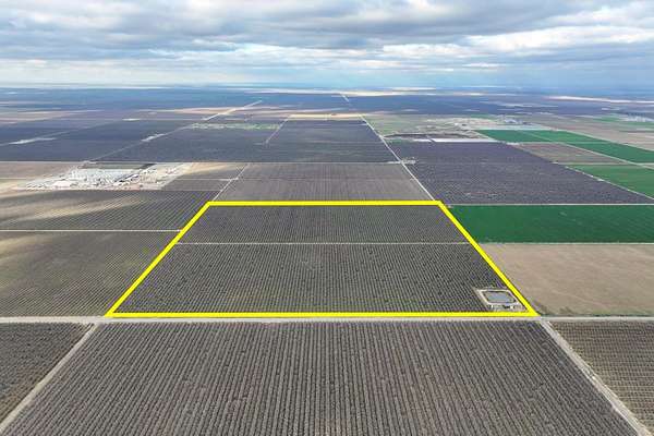 158 Acres of Land for Sale in Wasco, California