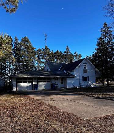 4 Acres of Residential Land with Home for Sale in Hatley, Wisconsin