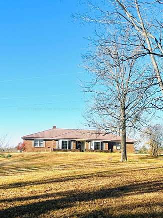 39.267 Acres of Agricultural Land with Home for Sale in Fayette, Alabama