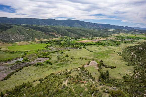 300 Acres of Land with Home for Sale in Newcastle, Wyoming