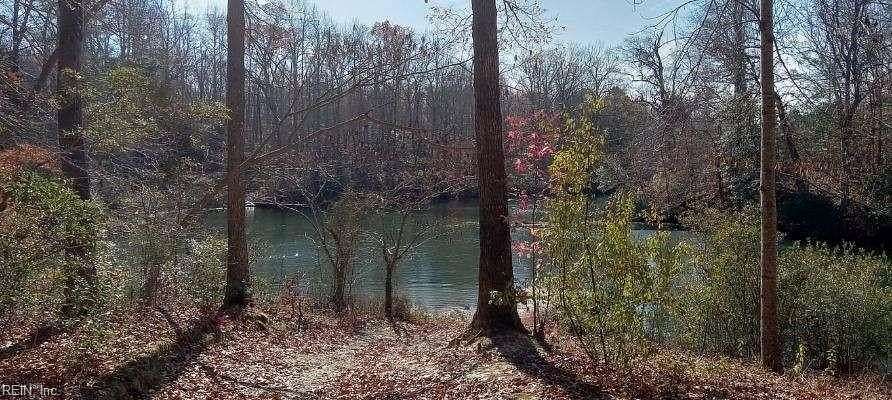 5.23 Acres of Residential Land for Sale in Saluda, Virginia