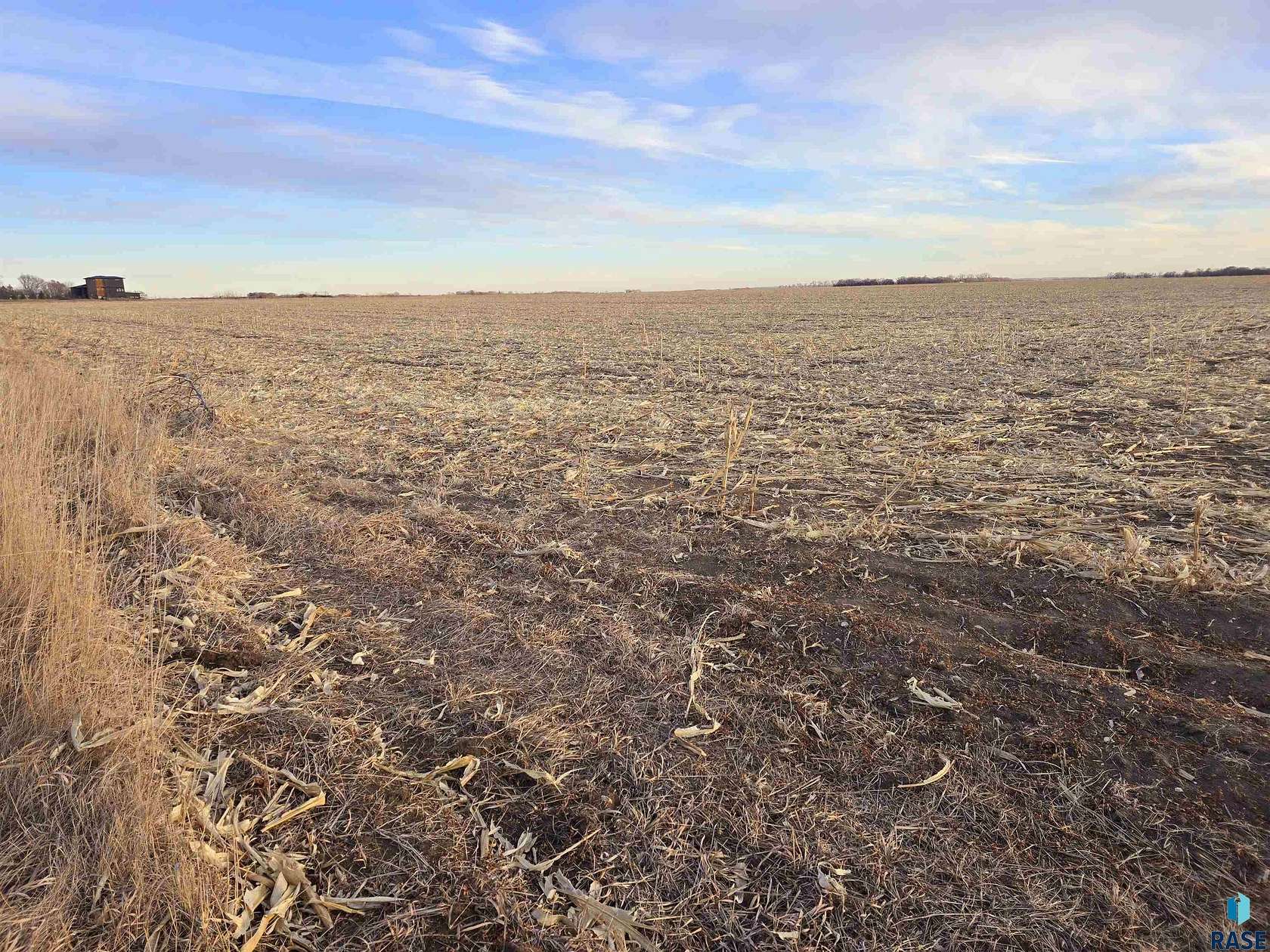 6 Acres of Residential Land for Sale in Harrisburg, South Dakota