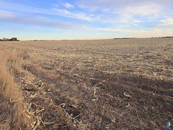 6 Acres of Residential Land for Sale in Harrisburg, South Dakota