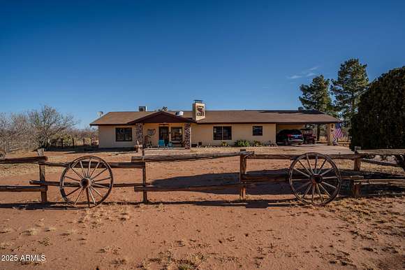 17.34 Acres of Land with Home for Sale in Hereford, Arizona