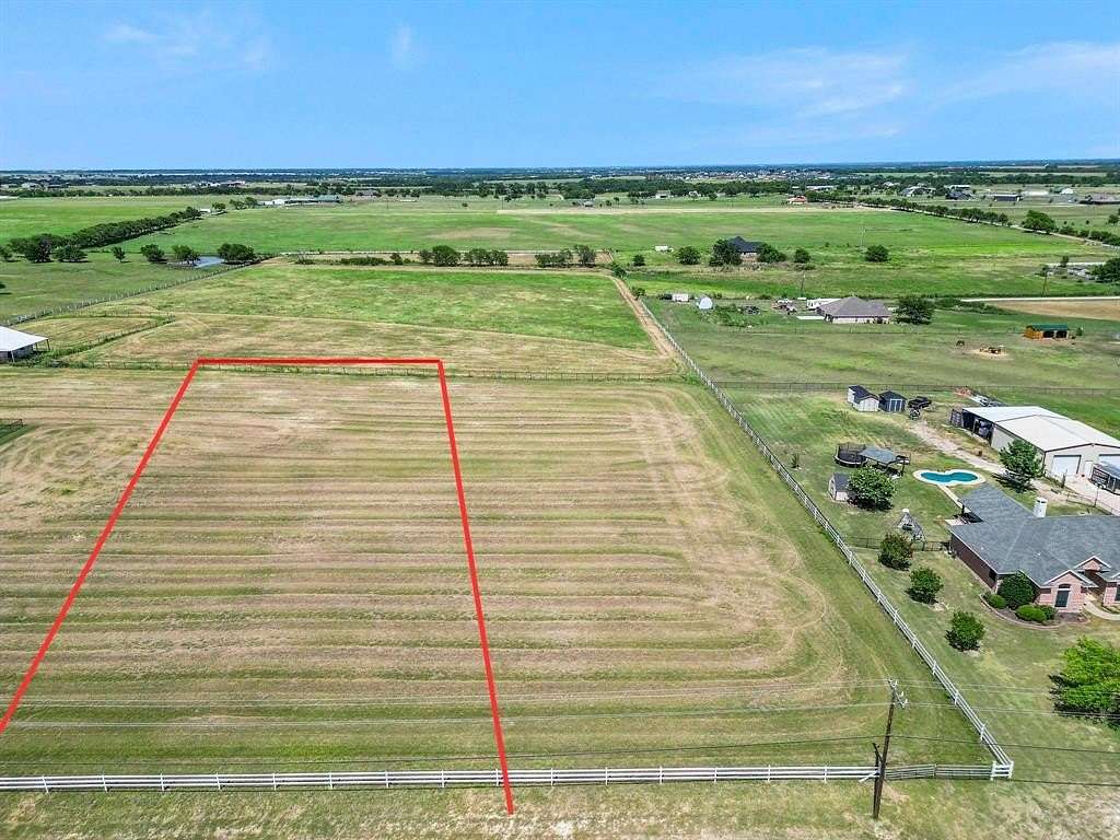 2.5 Acres of Residential Land for Sale in Waxahachie, Texas