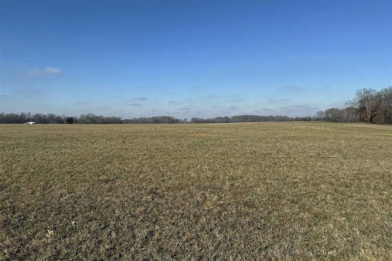 5 Acres of Agricultural Land for Sale in Franklin, Kentucky