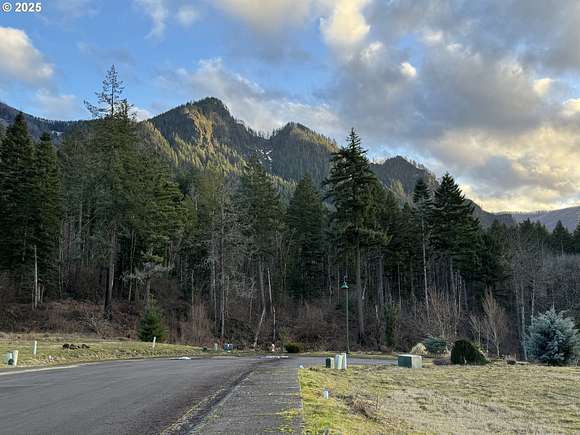 0.13 Acres of Residential Land for Sale in Cascade Locks, Oregon