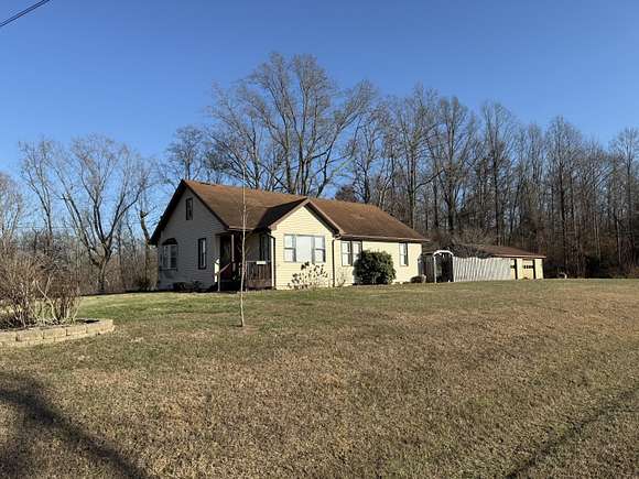 4 Acres of Residential Land with Home for Sale in Jamestown, Kentucky