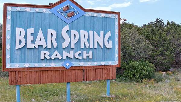 5 Acres of Residential Land for Sale in Mico, Texas