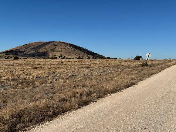 1.04 Acres of Residential Land for Sale in Concho, Arizona