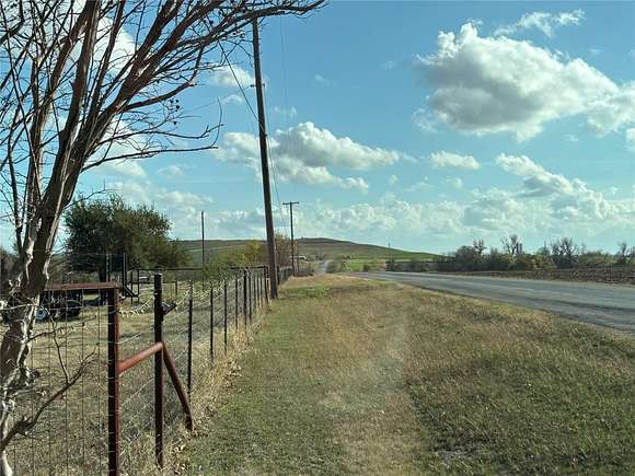 10.03 Acres of Improved Land for Sale in Hutto, Texas