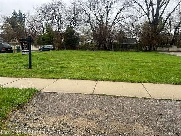 0.2 Acres of Commercial Land for Sale in Troy, Michigan