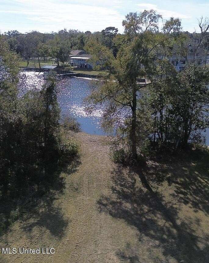 1 Acre of Residential Land for Sale in Biloxi, Mississippi