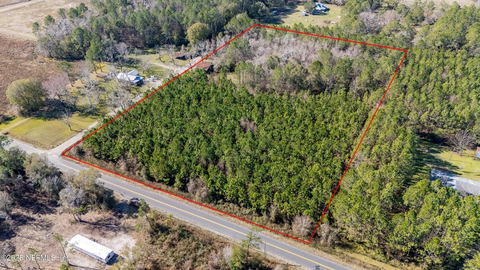 6.6 Acres of Land for Sale in Lawtey, Florida