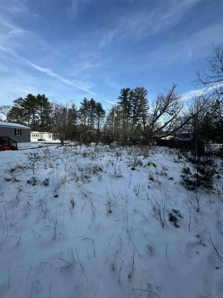 0.131 Acres of Land for Sale in Lisbon, Maine