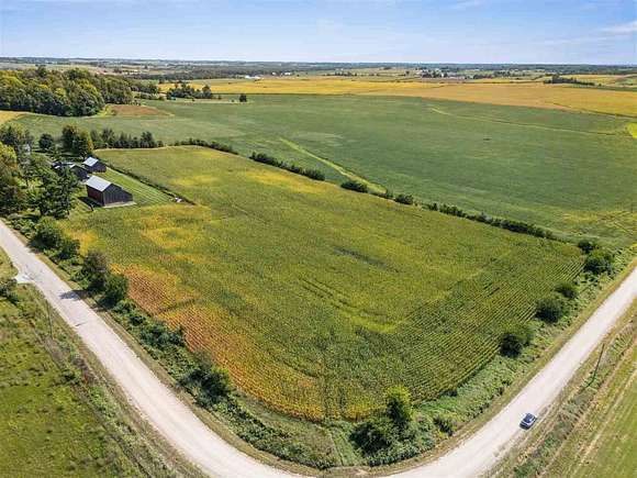 8.78 Acres of Residential Land for Sale in Ely, Iowa