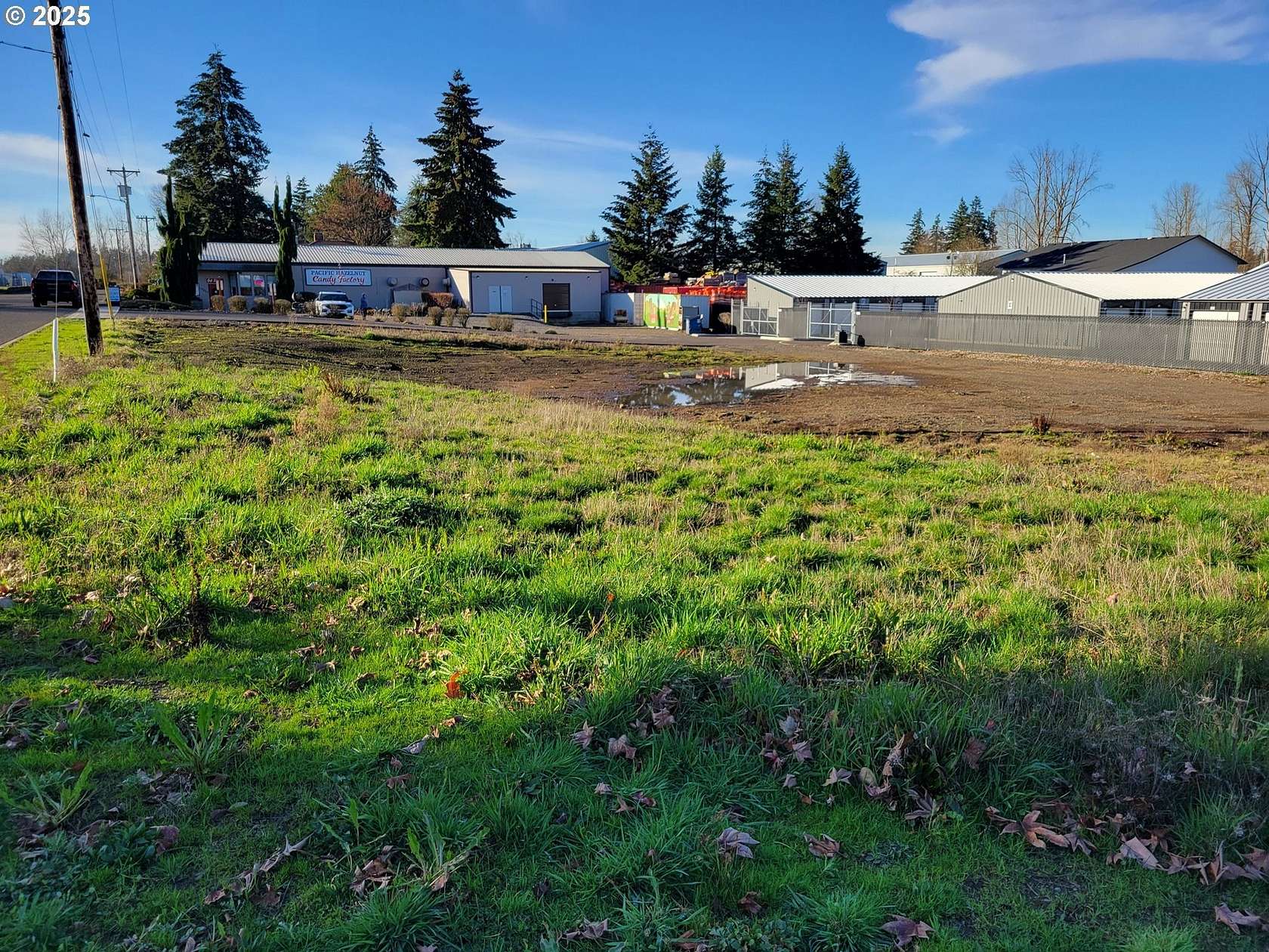 0.52 Acres of Commercial Land for Sale in Aurora, Oregon
