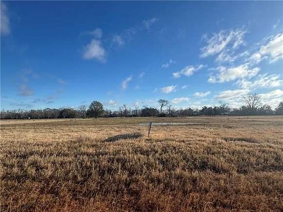 2.27 Acres of Residential Land for Sale in Boyce, Louisiana