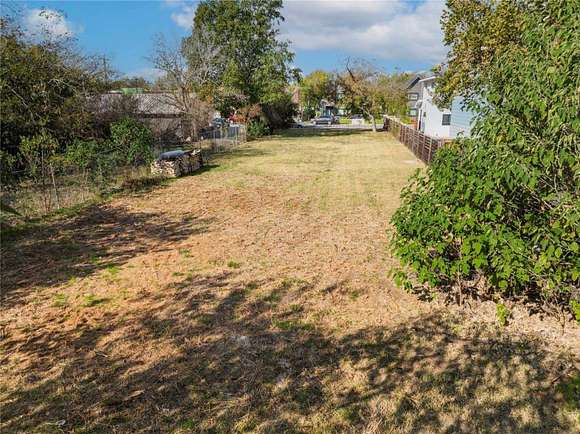 0.5 Acres of Land for Sale in Austin, Texas