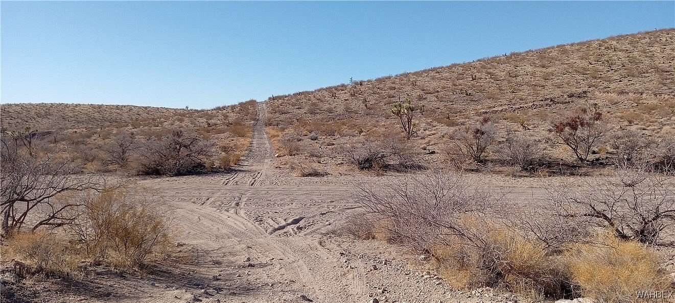 2.23 Acres of Residential Land for Sale in Dolan Springs, Arizona