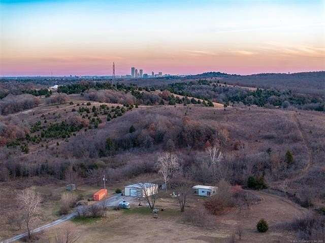 20 Acres of Improved Recreational Land for Sale in Tulsa, Oklahoma