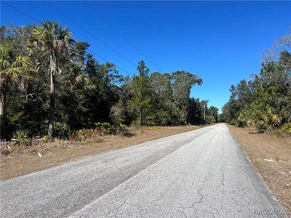 1.21 Acres of Land for Sale in Crystal River, Florida