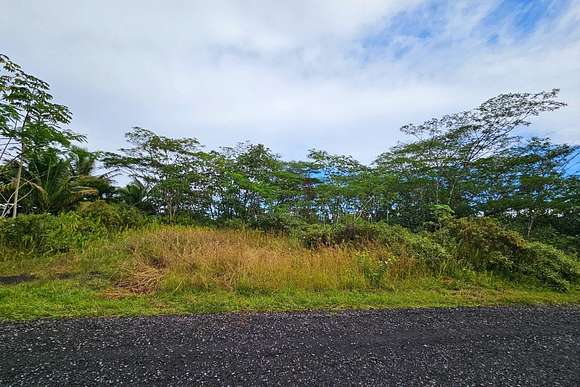 1 Acre of Residential Land for Sale in Keaau, Hawaii