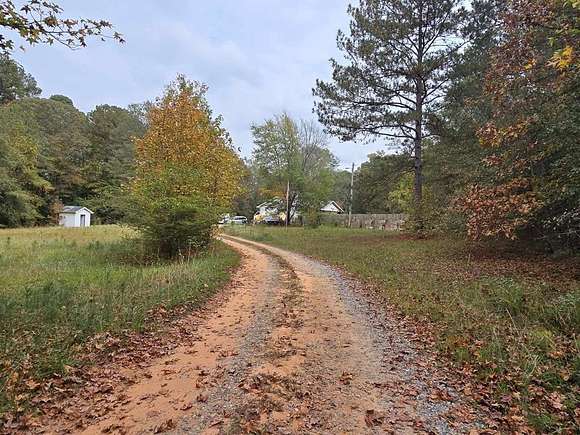 9.16 Acres of Residential Land with Home for Sale in Pine Mountain, Georgia