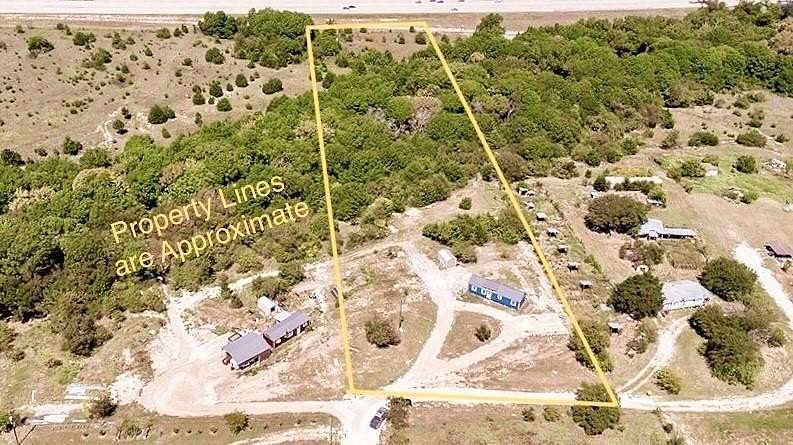 4.838 Acres of Residential Land for Sale in Hillsboro, Texas