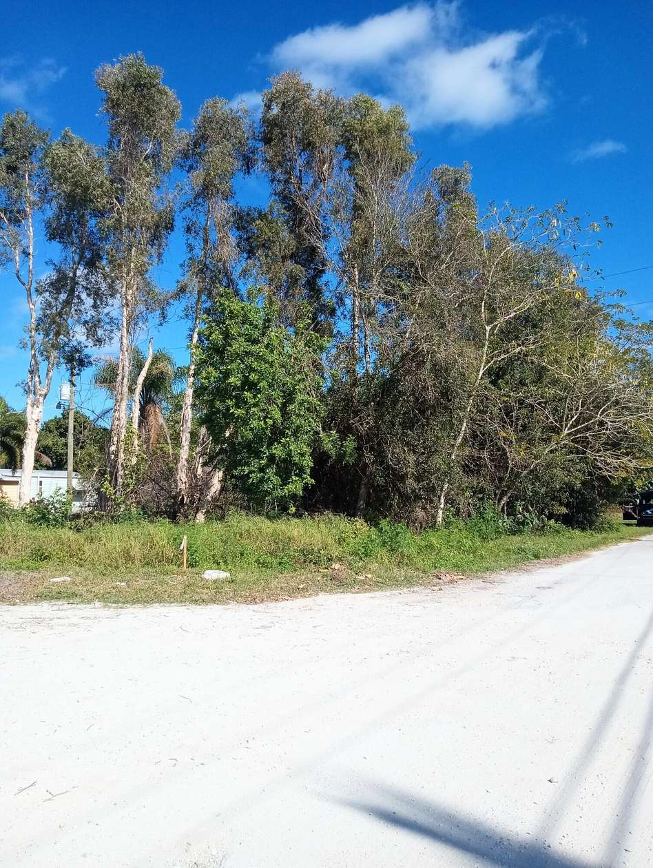 0.335 Acres of Residential Land for Sale in Stuart, Florida